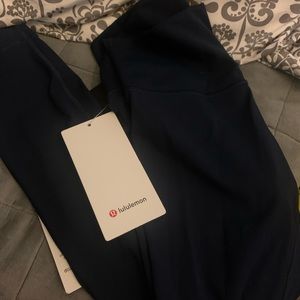 NWT lululemon wunder under 23 in leggings